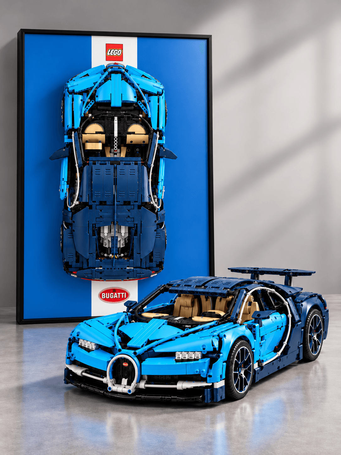 Конструктор Bugatti Chiron с настенной рамкой — 4031 деталь, Синий / тёмно-синий — главное фото